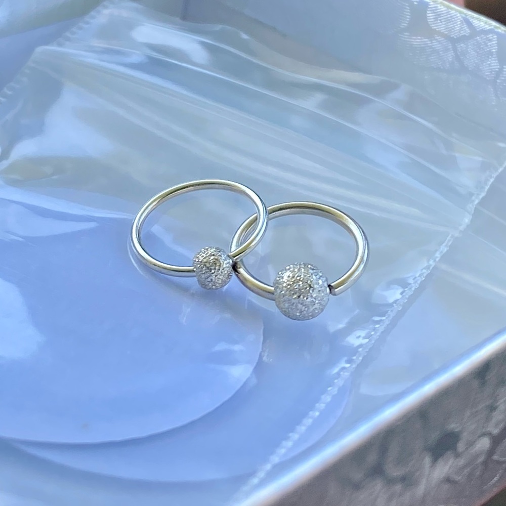 💕NIB Stardust Captive Bead Septum/Nose Ring Hoop💕 - Picture 9 of 14